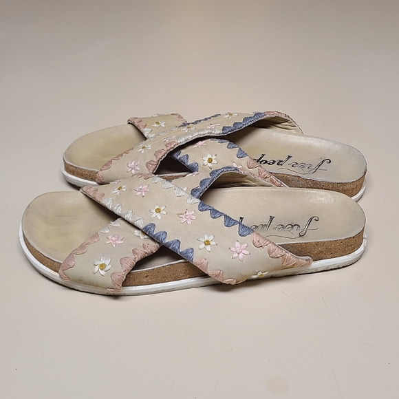 Free People Wild Flowers embroidered cross band slide sandals size 39 - Picture 4 of 10